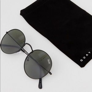 Brand New Quay Mod Star Sunglasses